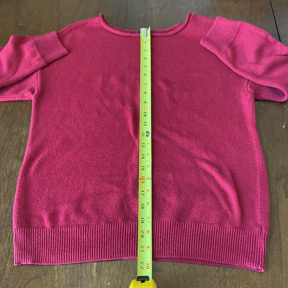 22:10 - Gap 3/4 sleeve Sweater - Picture 7 of 13